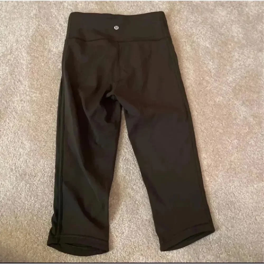 Lululemon Squad Goals Crop Dark Olive Legging Women Size 4